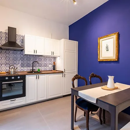 Stylish & Modern Near San Lorenzo Market Apartament