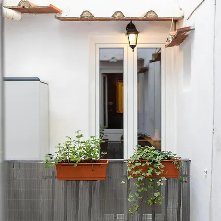 Stylish & Modern Near San Lorenzo Market