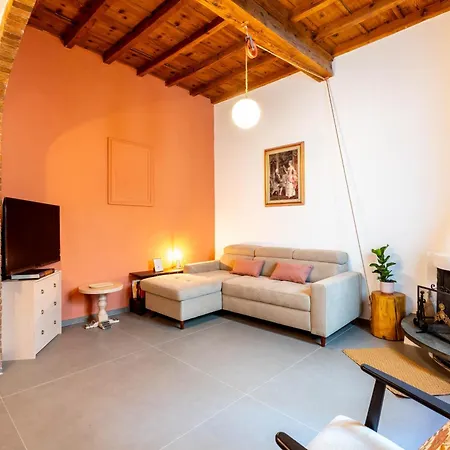Stylish & Modern Near San Lorenzo Market 피렌체